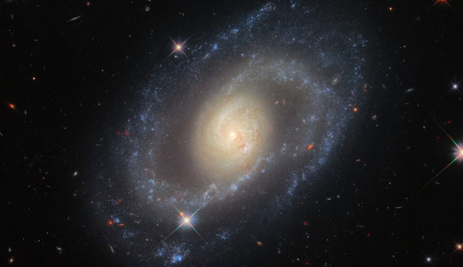 universo expandiéndose imagen web exploauniverso